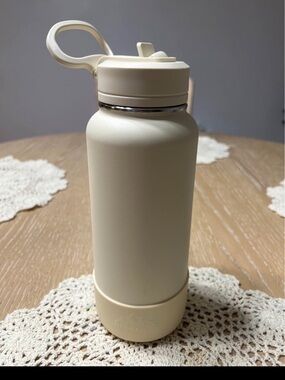 Hydrapeak water bottle